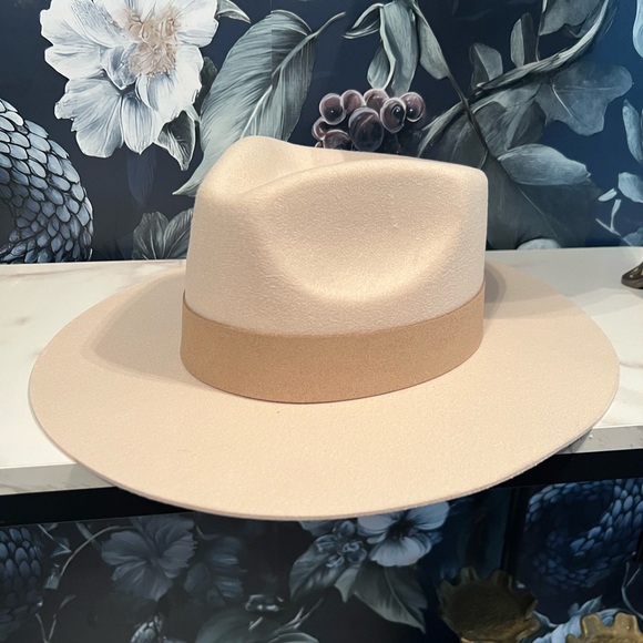 TERESSA FOGLIA x Curateur: Lynn Fedora Hat - Picture 2 of 4